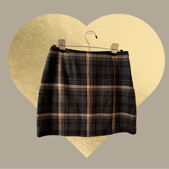 The Limited Dresses & Skirts - The Limited Vintage Wool Plaid Skirt Maid In Italy Size 6